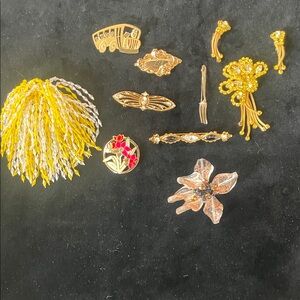 Elegant Gold and Yellow Brooch Set